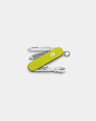 Victorinox Classic SD Alox Limited Edition 2023 zum Personalisieren - Elektrisches Gelb