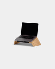 Personalisierbarer Laptopständer aus Holz - 22