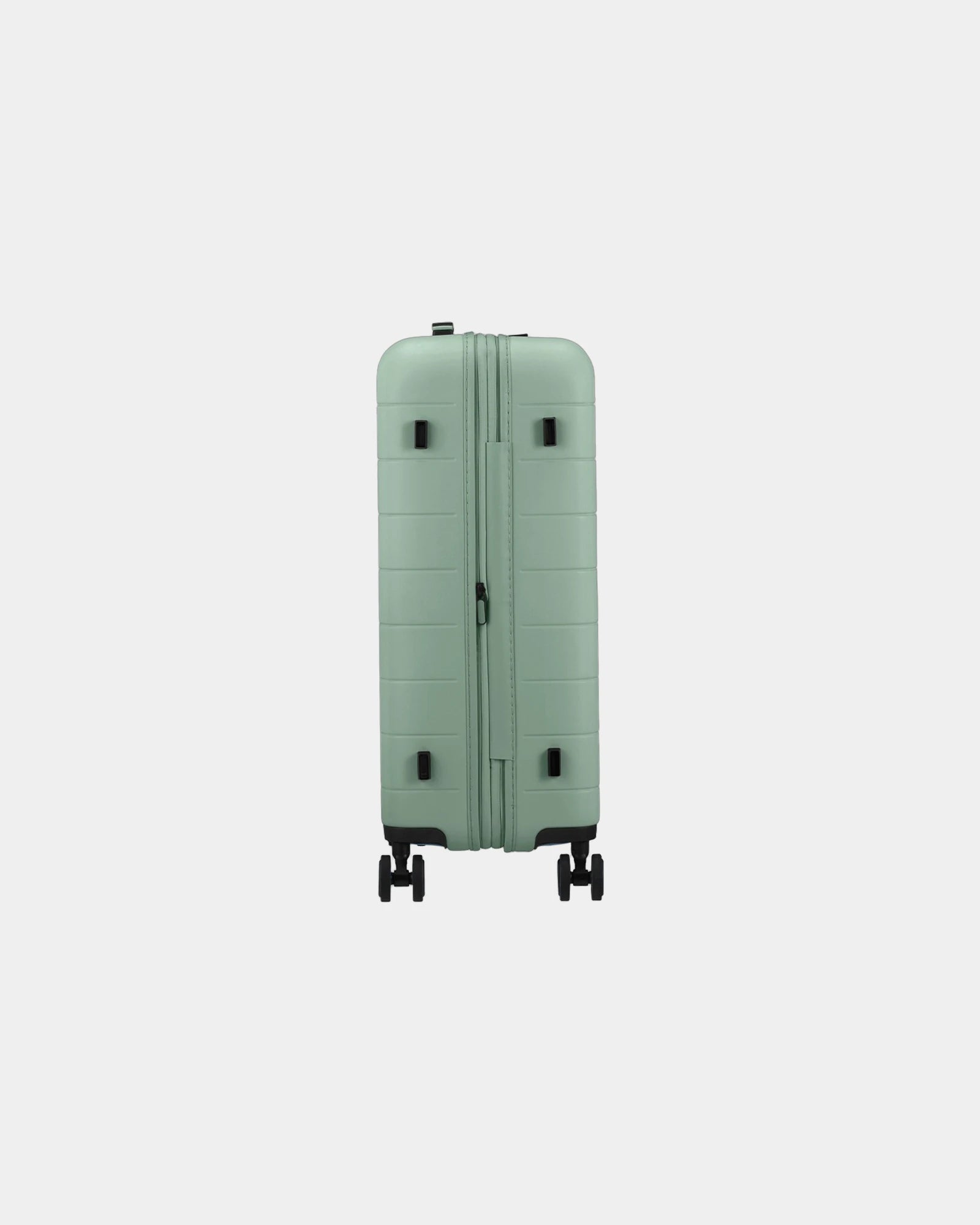 Koffer recycelt American Tourister Novastream zum Personalisieren - 22