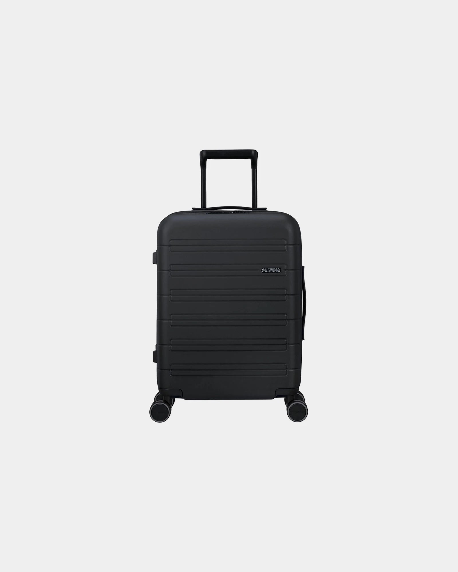 Koffer recycelt American Tourister Novastream zum Personalisieren - 17