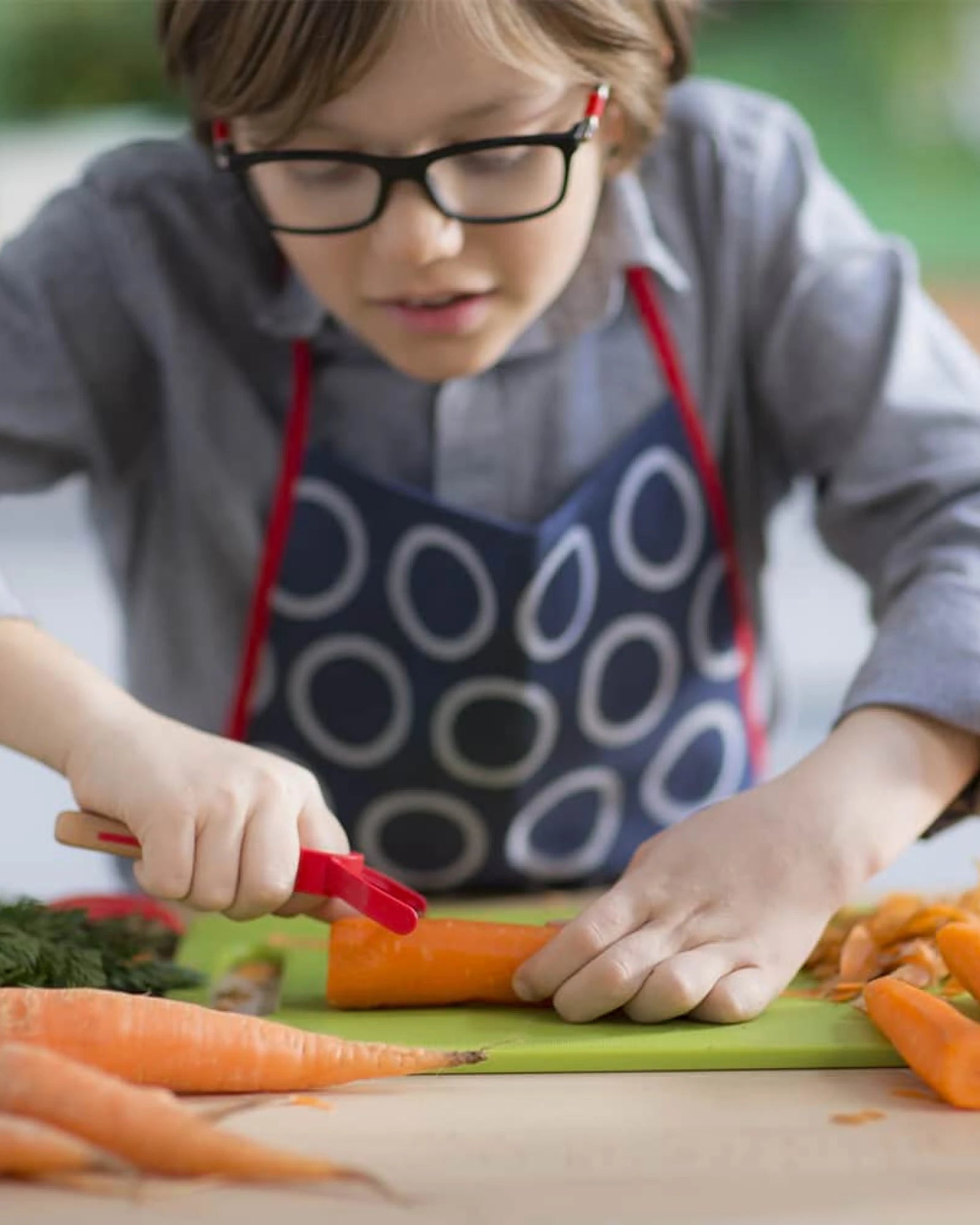 Sparschäler Edelstahl Opinel Le Petit Chef zum Personalisieren - 4