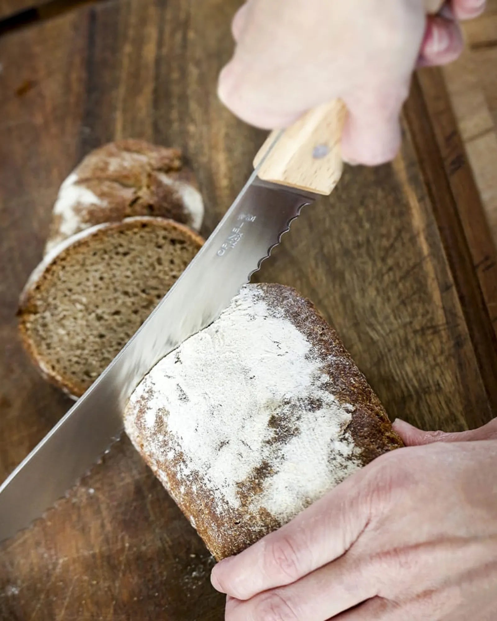 Brotmesser Edelstahl Opinel N°116 zum Personalisieren - 3