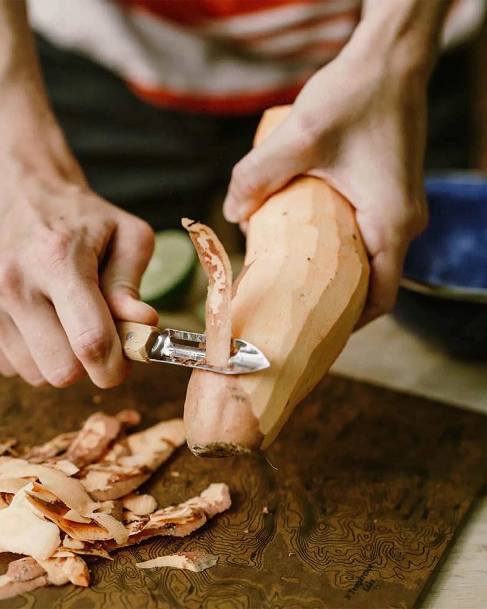 Sparschäler Edelstahl Opinel N°115 zum Personalisieren - 4
