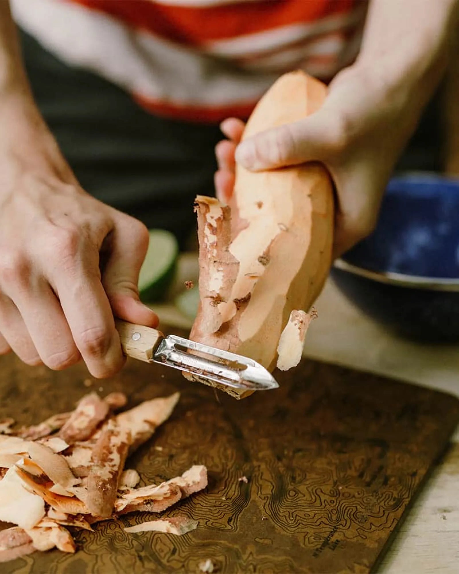Sparschäler Edelstahl Opinel N°115 zum Personalisieren - 3