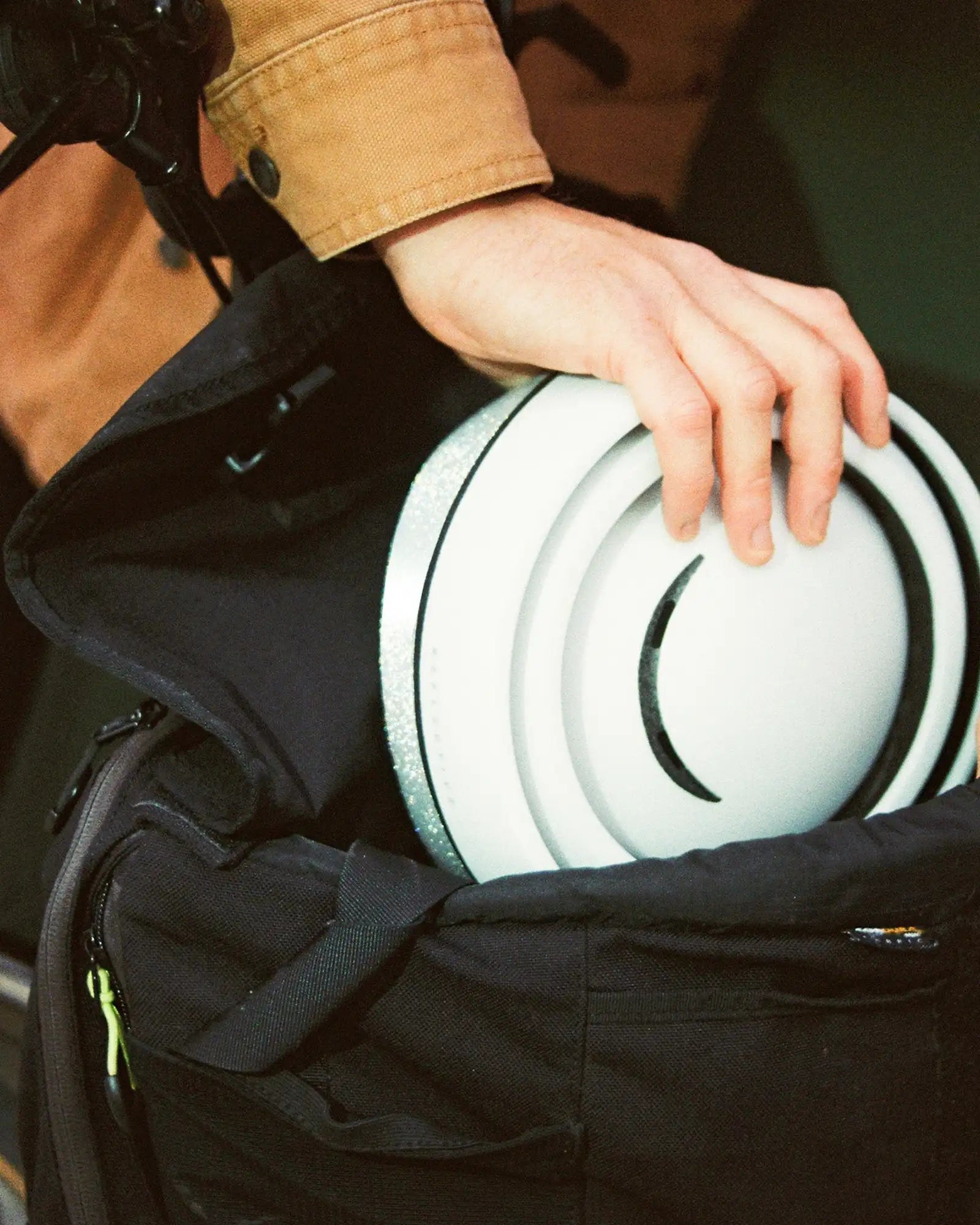 Helm Closca Loop Reflective Medium zum Personalisieren - 13