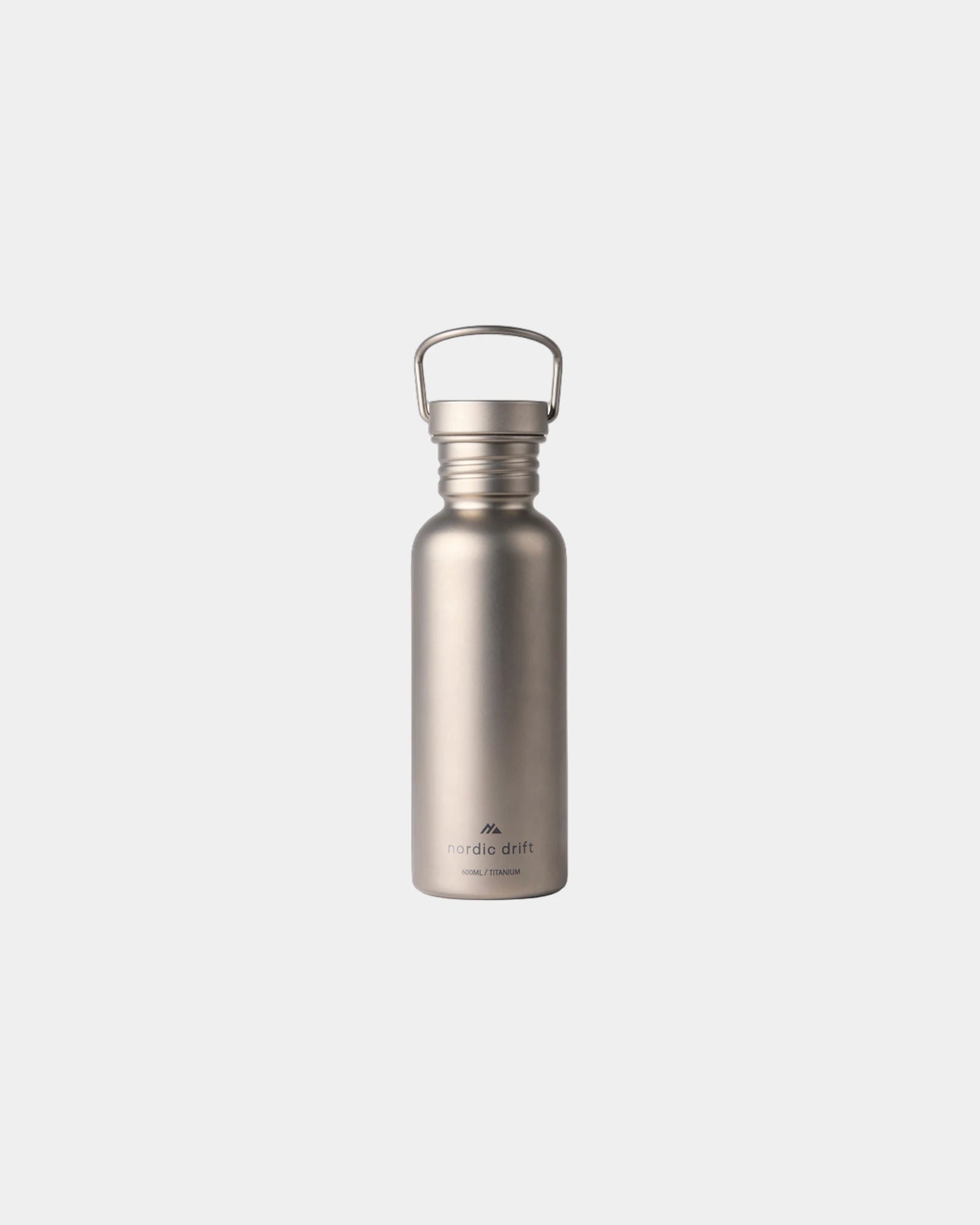 Trinkflasche Titan Nordic Drift Trail 600ml zum Personalisieren - Silber