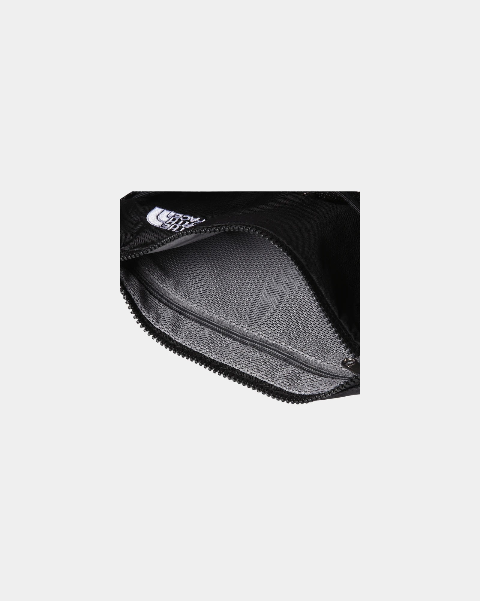 Umhängetasche aus recyceltem Nylon zum Personalisieren - 2