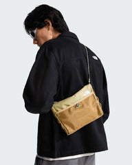 Umhängetasche aus recyceltem Nylon zum Personalisieren - 20