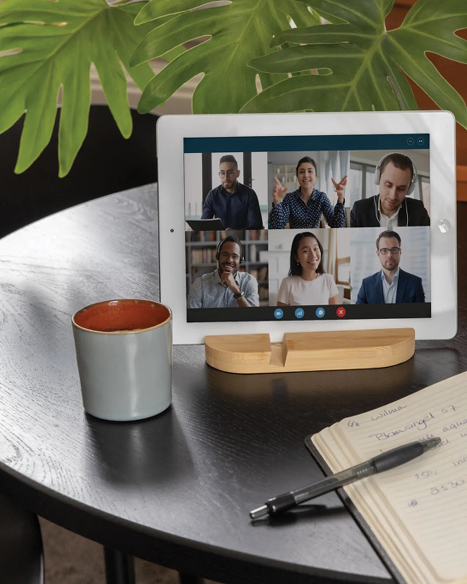 Handy- und Tablet-Ständer Bambus zum Personalisieren - 4