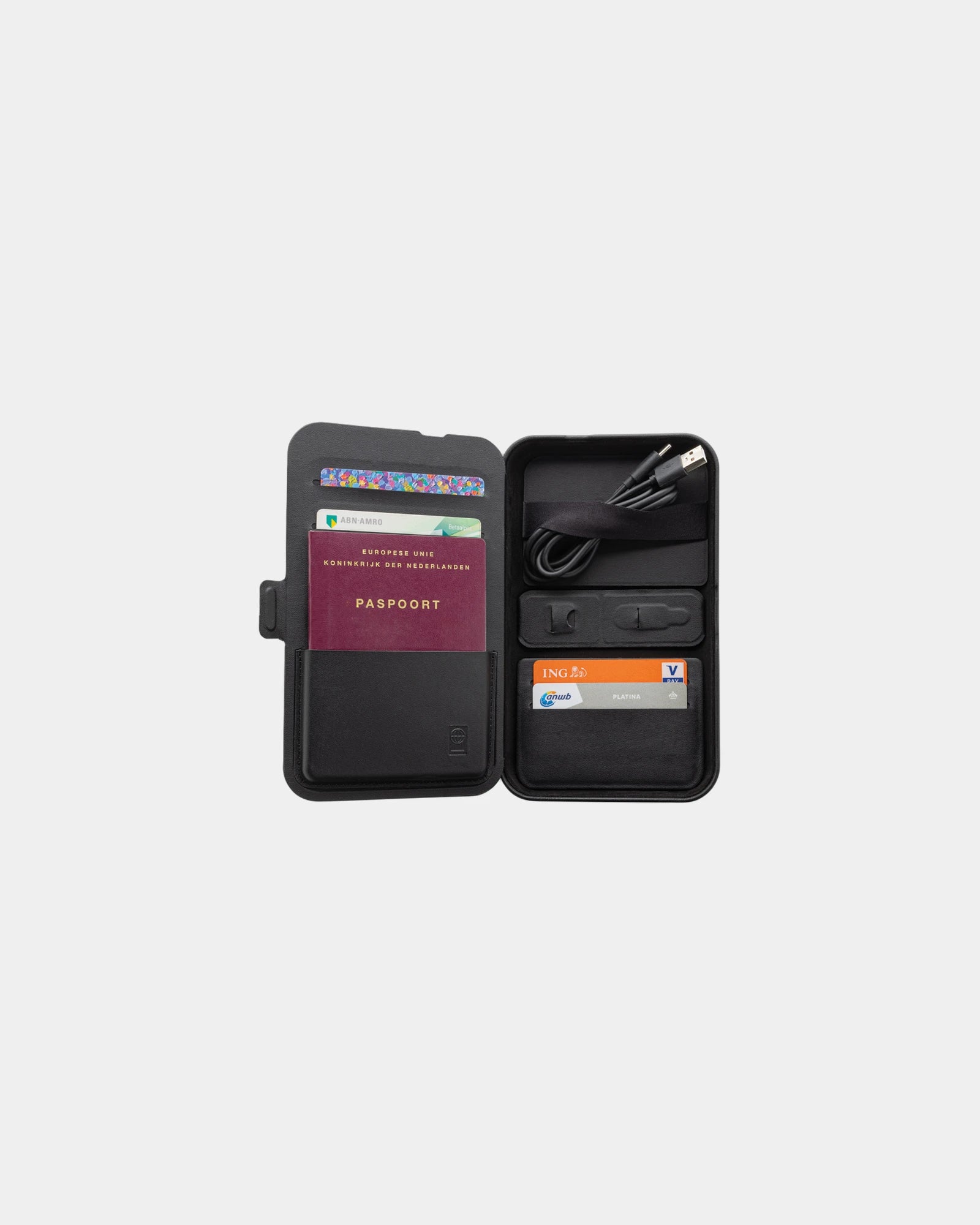 Reiseetui mit 3-in-1 Ladegerät Swiss Peak zum Personalisieren - 3