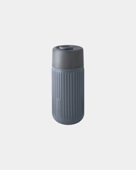 Trinkbecher Glas 340ml Black+Blum zum Personalisieren - Grau