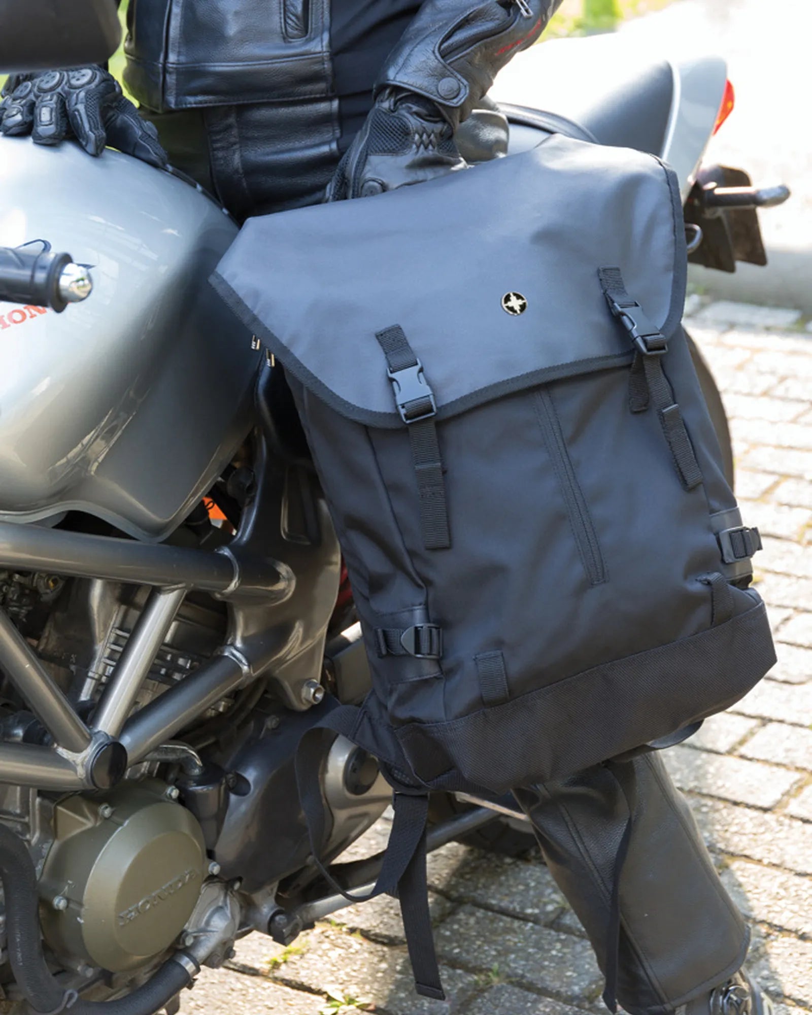 Rucksack Polyester 20L schwarz zum Personalisieren - 6