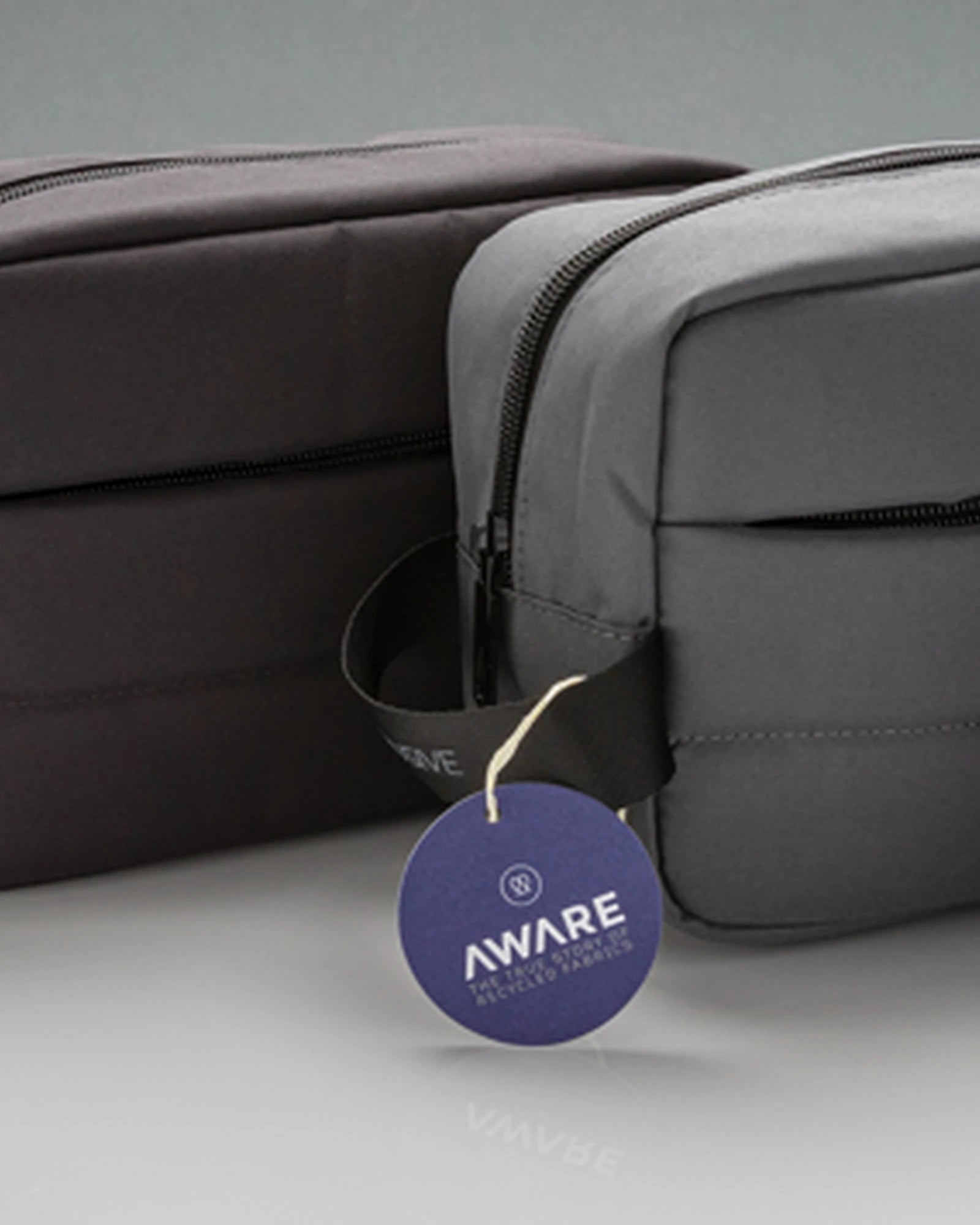 Kosmetiktasche rPET AWARE™ zum Personalisieren - 18