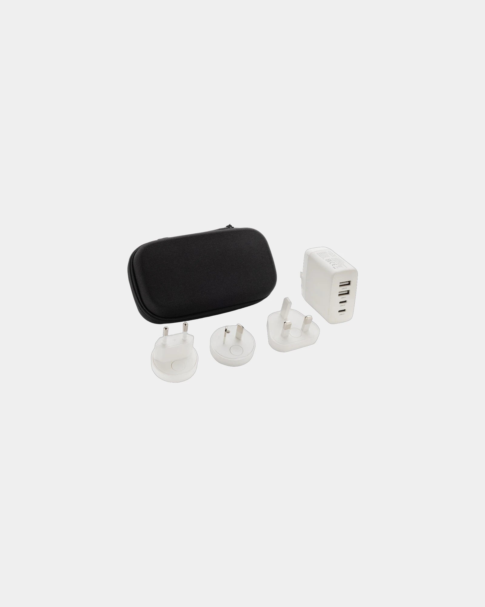 Reiseadapter 2 USB C 2 USB A RCS TravelCharge Pro zum Personalisieren - Weiß