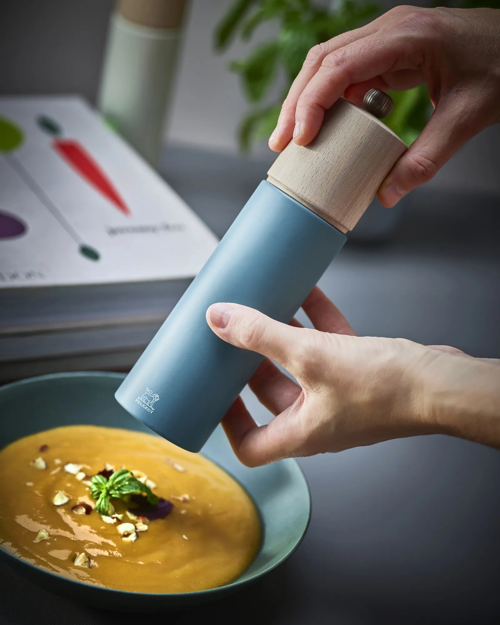 Pfeffermühle Buche Peugeot 21 cm zum Personalisieren - 8