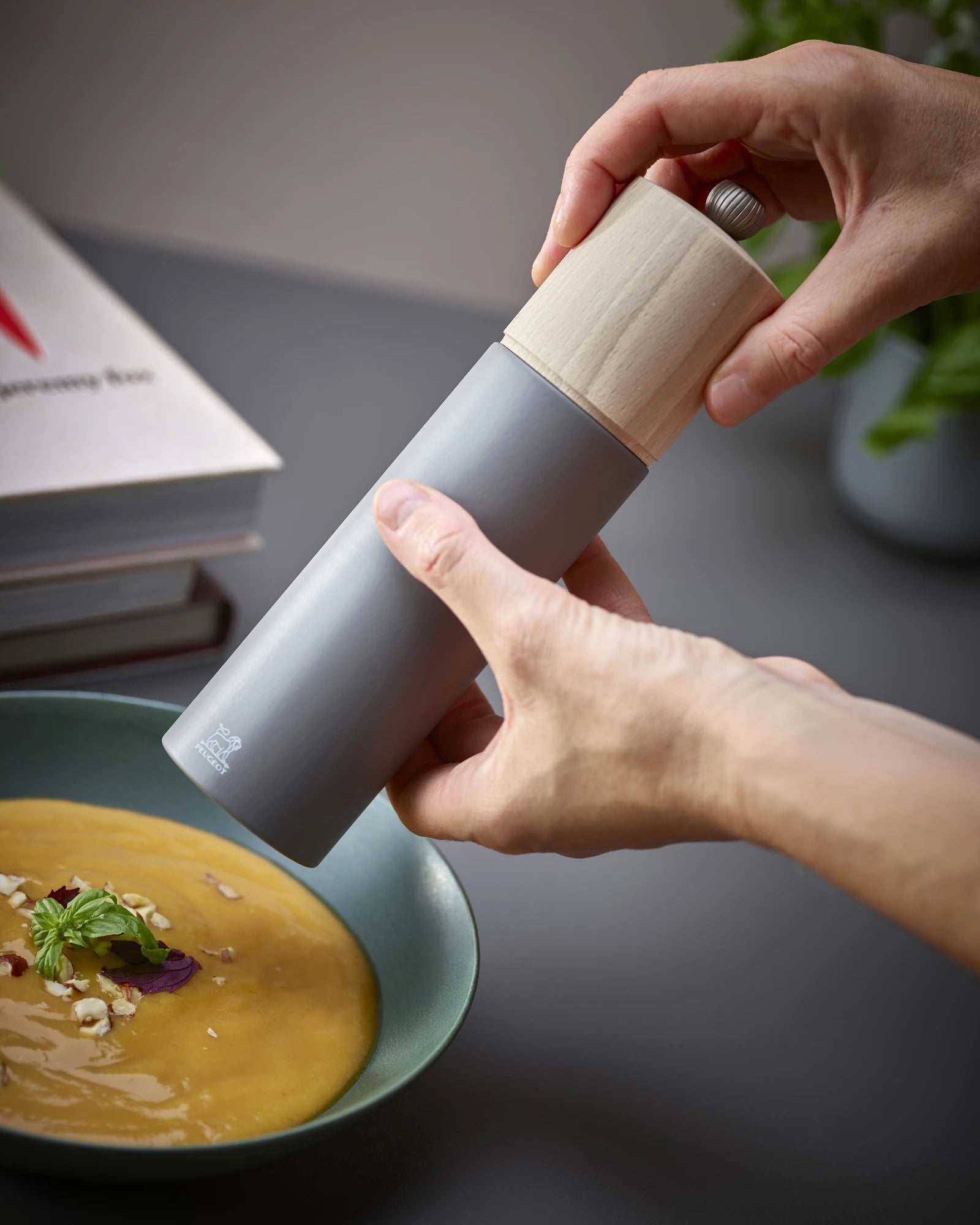 Pfeffermühle Buche Peugeot 21 cm zum Personalisieren - 13