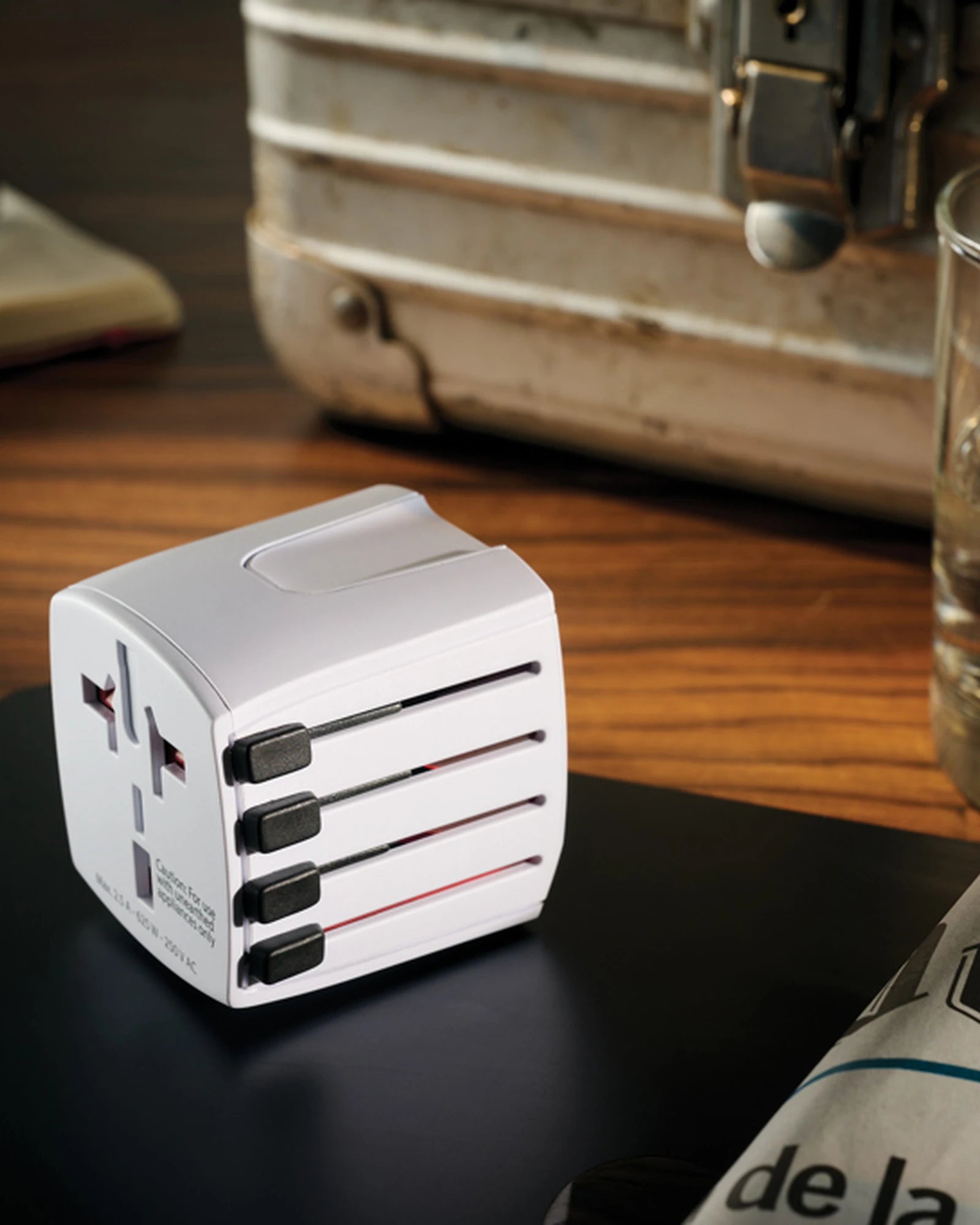 Reiseadapter Skross MUV Micro zum Personalisieren - 5