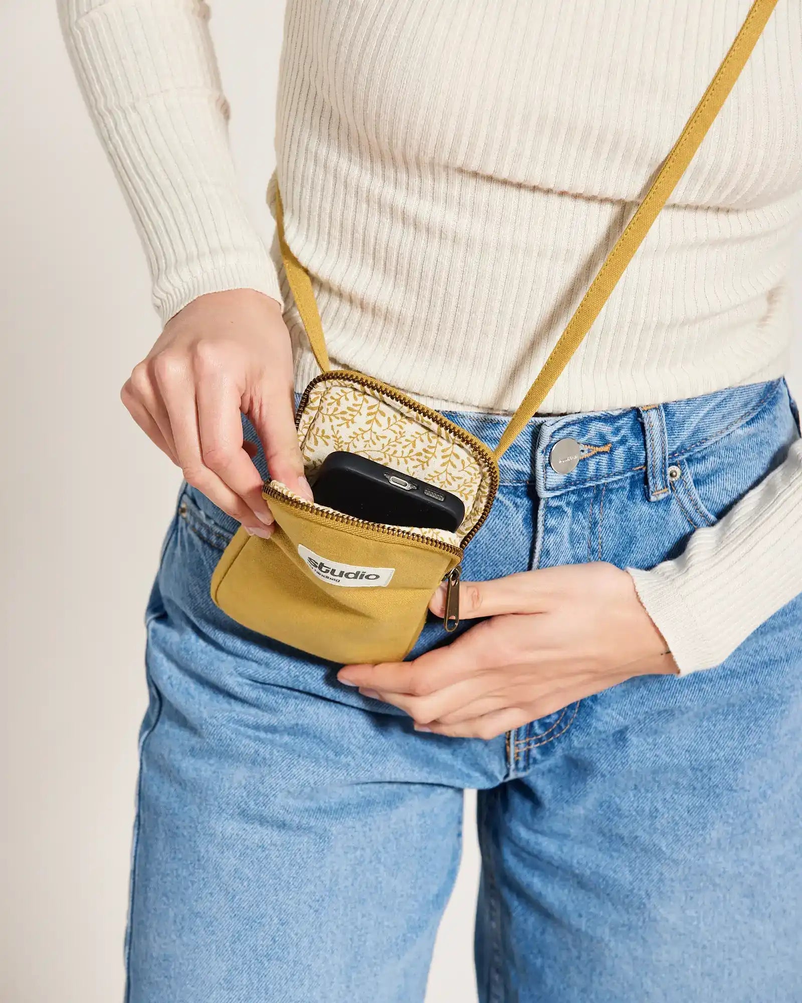 Smartphonehülle aus Bio-Baumwolle Hindbag Théo zum Personalisieren - 64