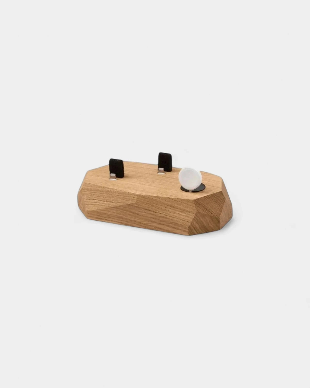 3-in-1-Induktionsladegerät aus Holz zum Personalisieren - 4