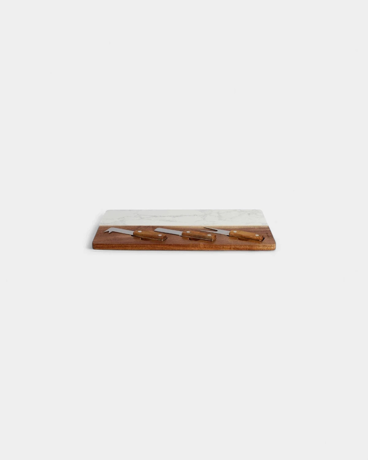 Personalisierbares Käsebrett aus Holz - 3