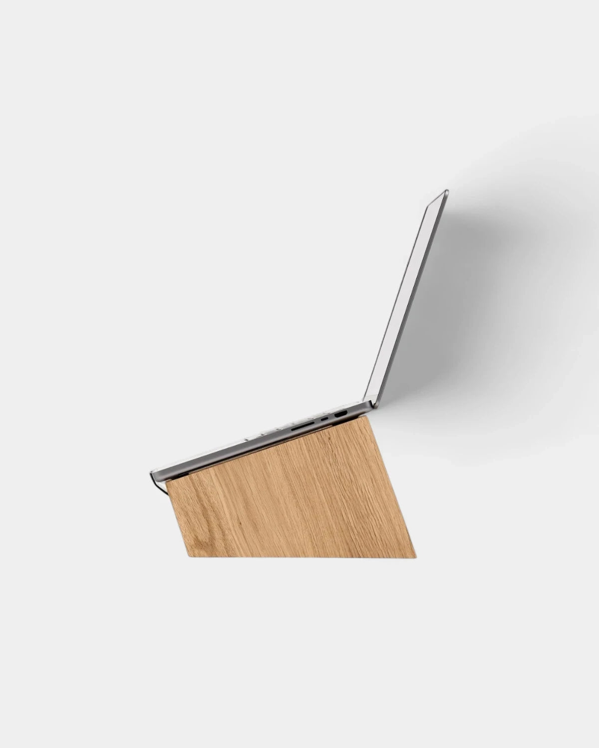 Personalisierbarer Laptopständer aus Holz - 23
